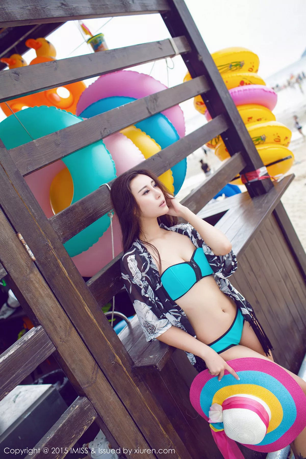 秀人集.com_[IMISS爱蜜社]Vol.014_嫩模乐乐Mango沙滩边比基尼秀豪乳性感写真50P