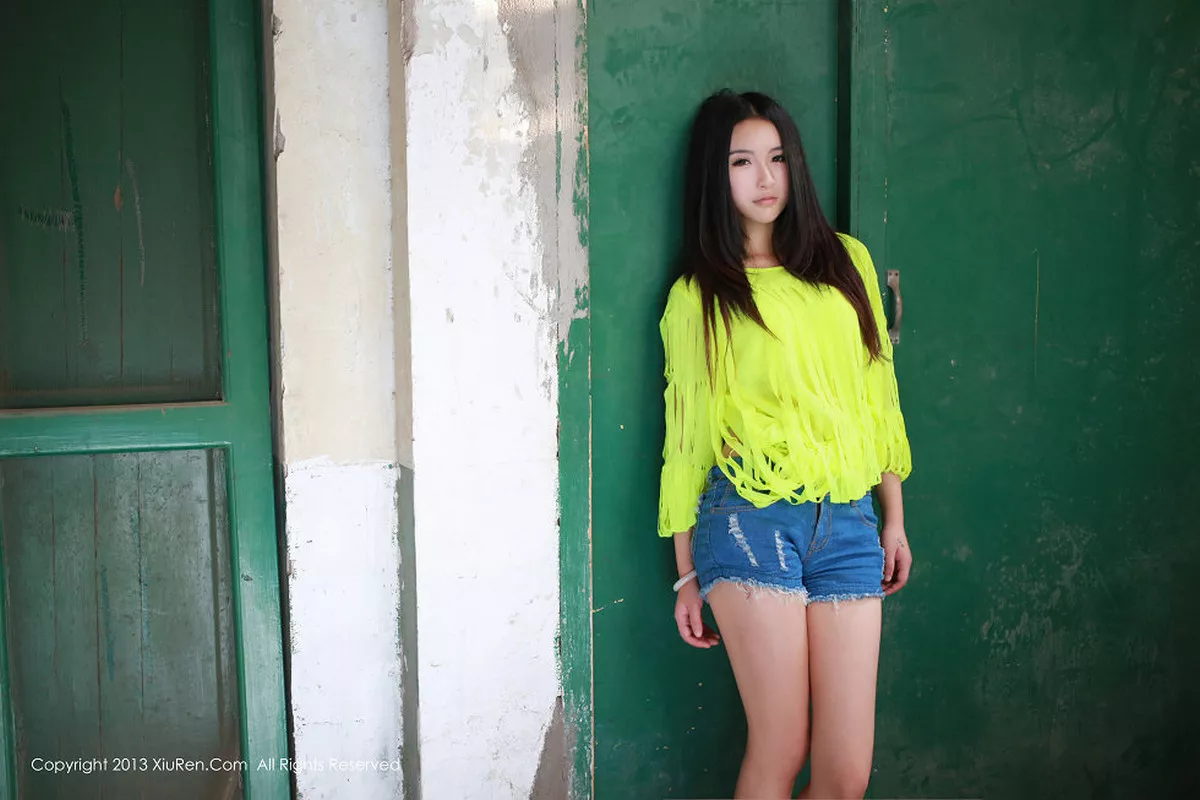 秀人集.com_[XiuRen秀人网]No.017_美媛女神MOON嘉依居家私房超级豪乳诱惑写真80P