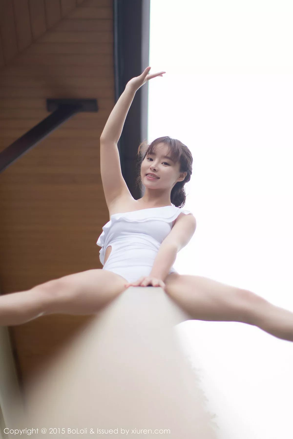 秀人集.com_[BoLoli波萝社]Vol.001_嫩模柳侑绮sevenbaby童颜巨乳性感系列生活写真秀94P