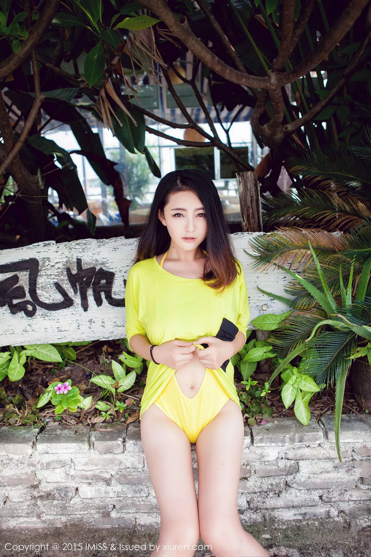 秀人集.com_[IMISS爱蜜社]Vol.017_嫩模夏茉GIGI黄色连体泳装木瓜奶极致诱惑写真64P