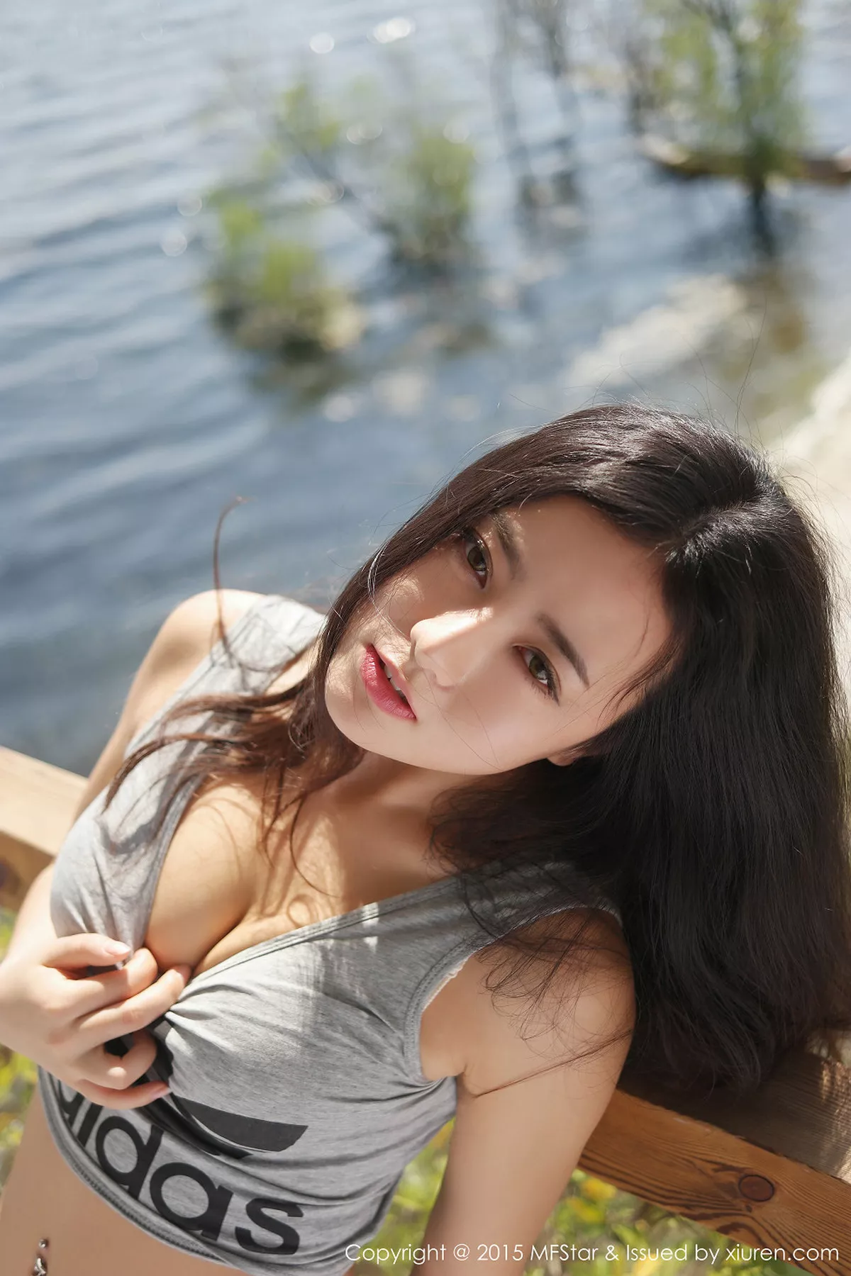 秀人集.com_[MFStar模范学院]Vol.007_嫩模Manuela玛鲁娜丁字裤撩人姿势诱惑美臀写真46P