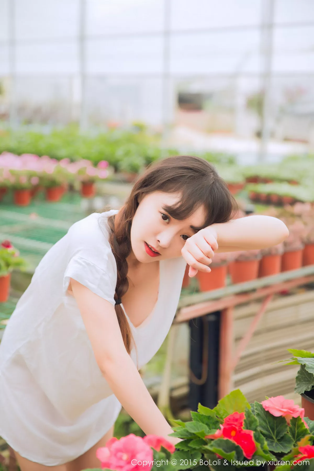 秀人集.com_[BoLoli波萝社]Vol.001_嫩模柳侑绮sevenbaby童颜巨乳性感系列生活写真秀94P