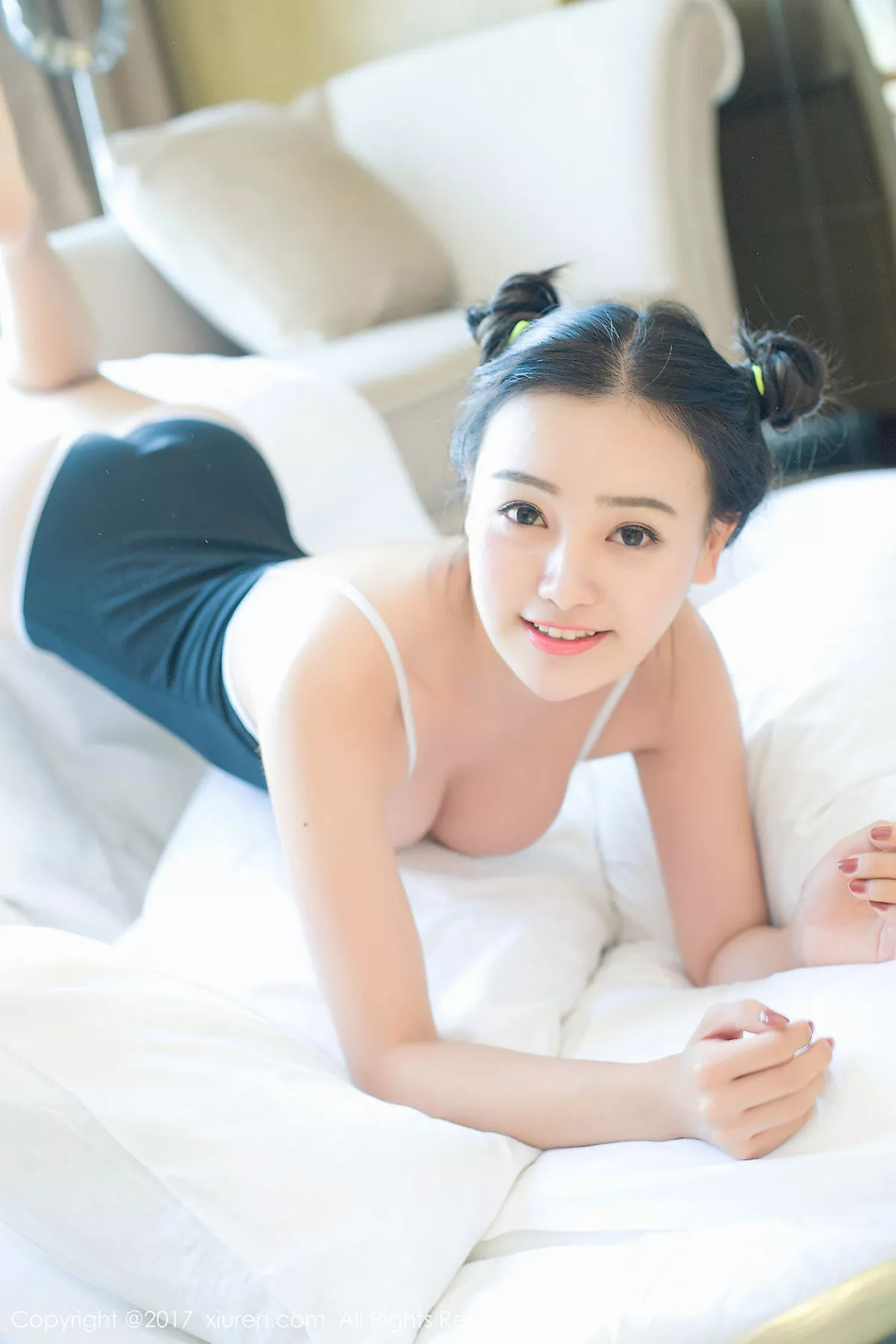 秀人集.com_[XiuRen秀人网]No.684_嫩模芈琳娜居家蓝色低胸体操服秀美胸白色死库水性感写真62P