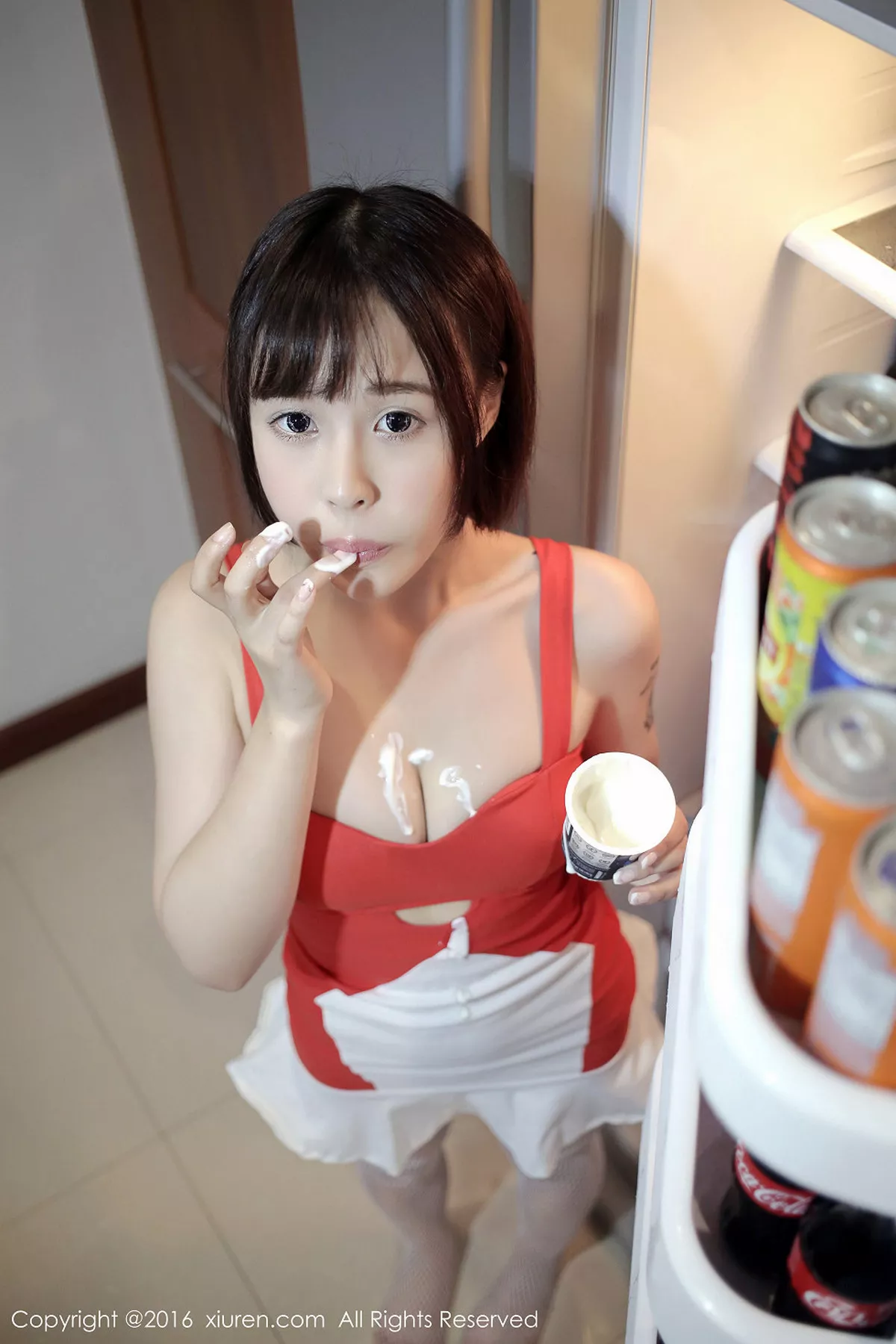 秀人集.com_[XiuRen秀人网]No.665_嫩模Evelyn艾莉苏梅岛旅拍性感小红裙秀白丝渔网腿袜写真40P