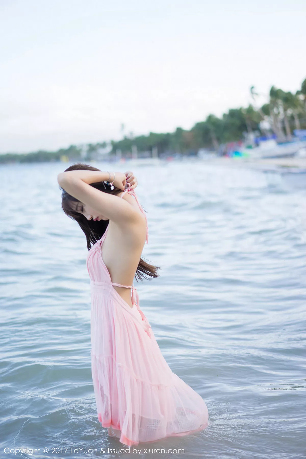 秀人集.com_[LeYuan星乐园]Vol.035_女神杨晨晨sugar海边粉红露背吊带裙真空秀美乳诱惑写真54P