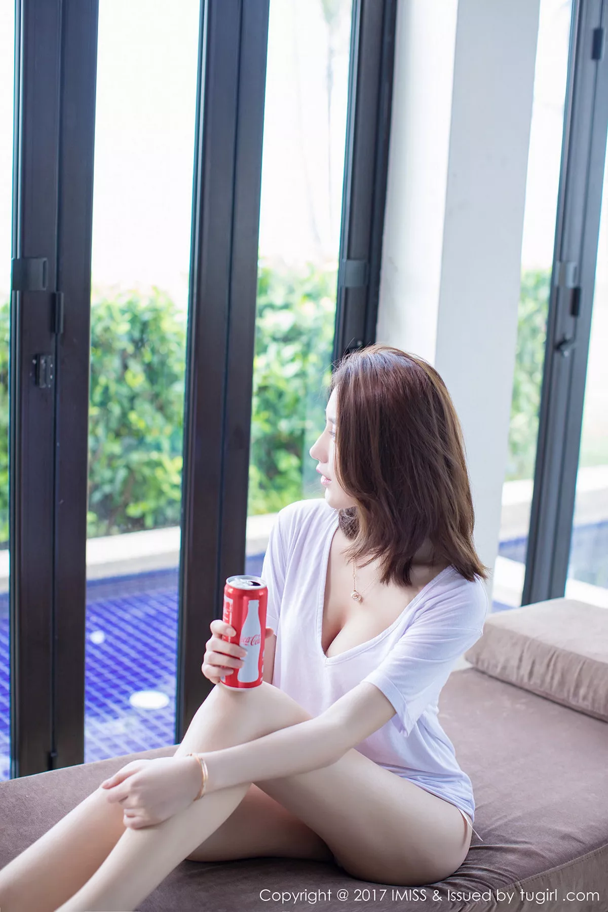 秀人集.com_[IMISS爱蜜社]Vol.160_气质女神刘奕宁Lynn沙巴旅拍性感内衣秀完美曲线诱惑写真39P