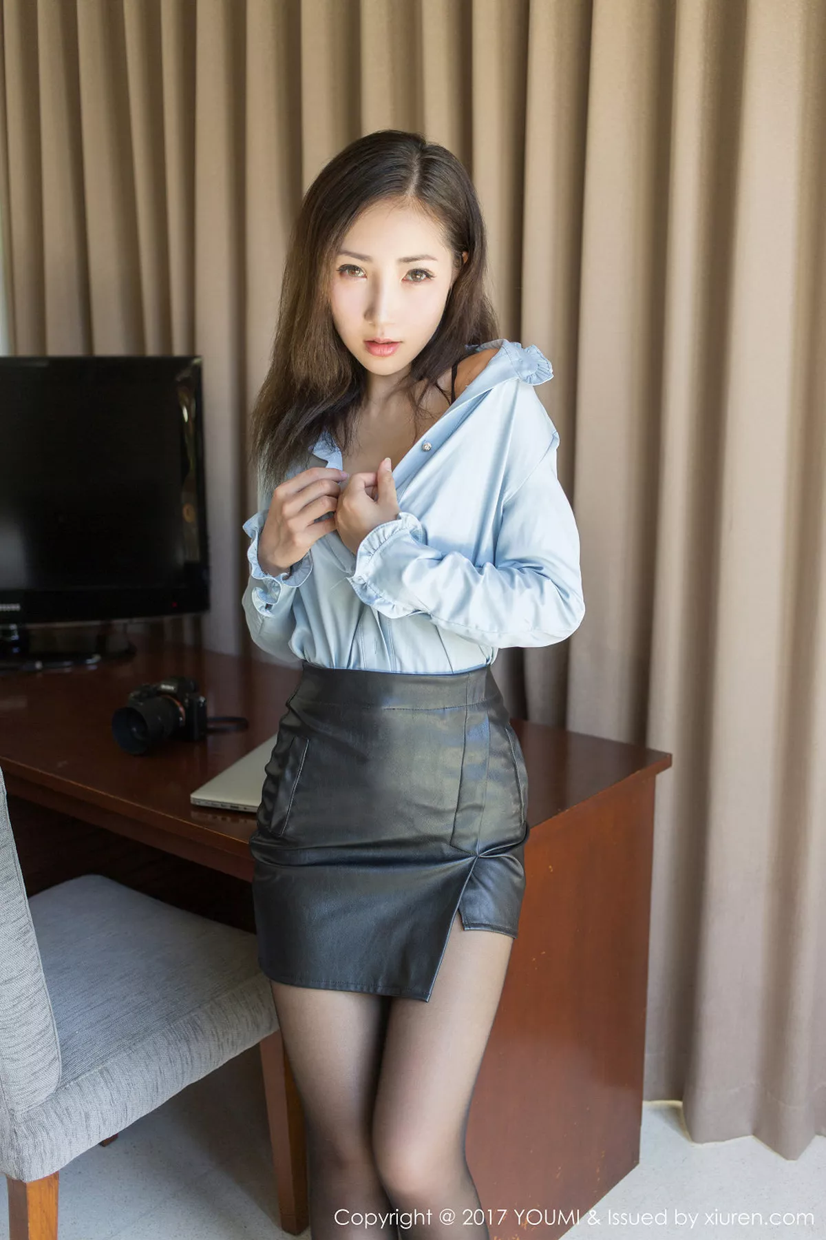 秀人集.com_[YouMi尤蜜荟]Vol.044_女神Yumi-尤美巴厘岛旅拍性感比基尼泳池湿身诱惑写真50P