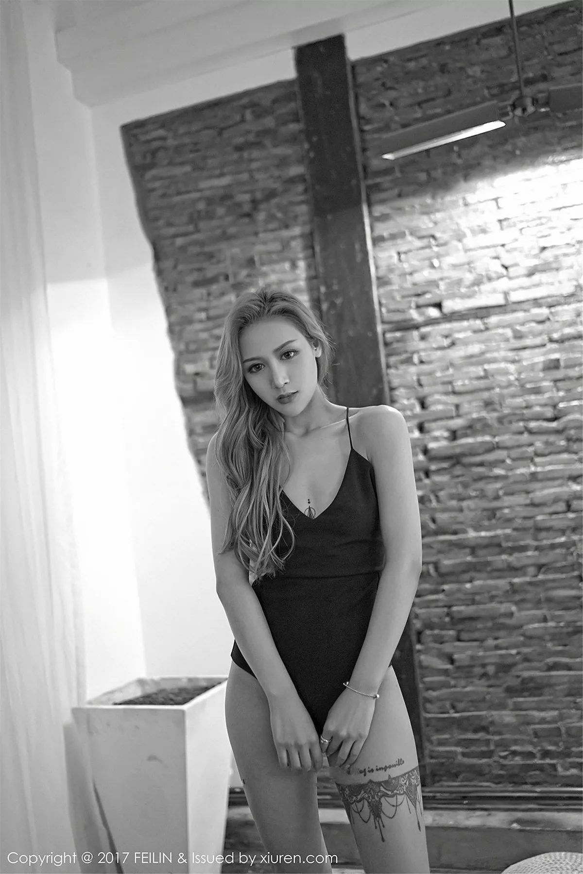 秀人集.com_[FeiLin嗲囡囡]Vol.099_嫩模晗大大Via居家私房大尺度全裸人体艺术诱惑写真40P