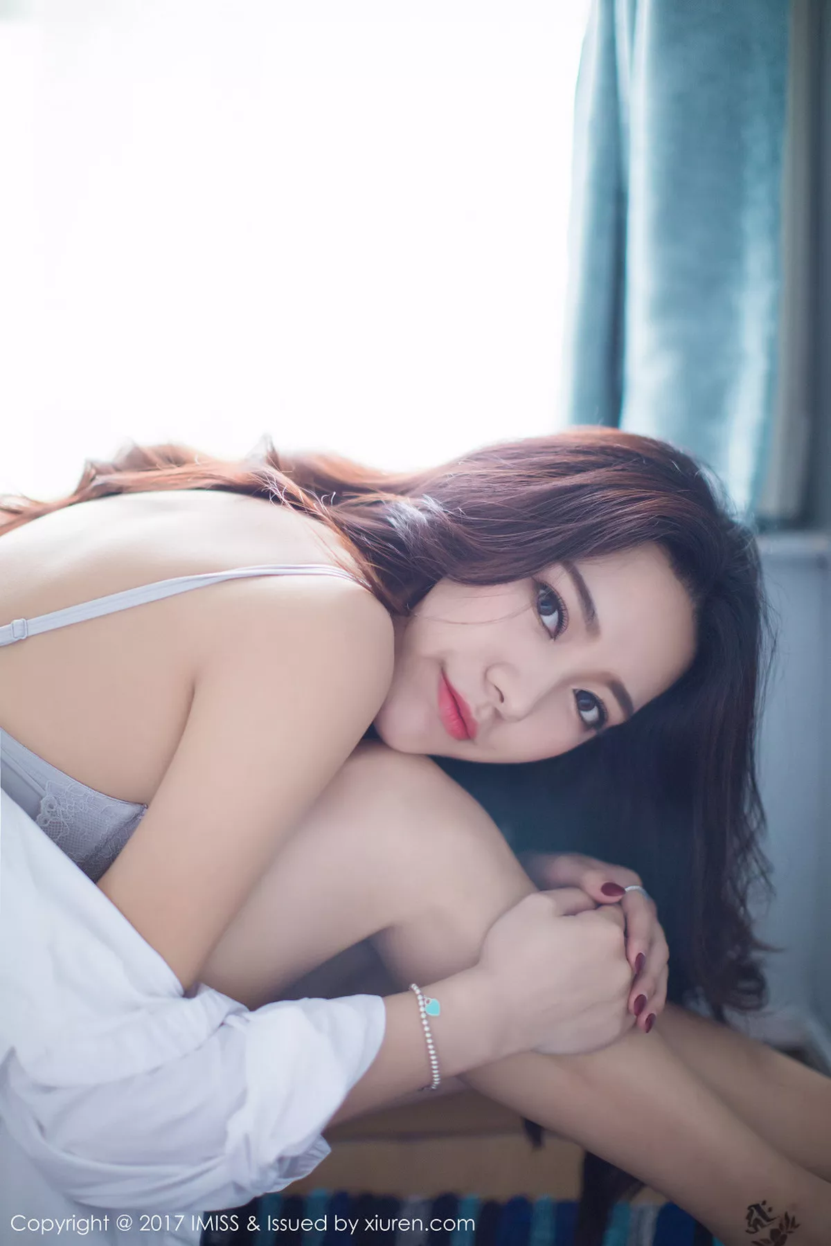 秀人集.com_[IMISS爱蜜社]Vol.174_新人嫩模嫣儿居家白色连身裙秀苗条身材婀娜多姿性感写真65P