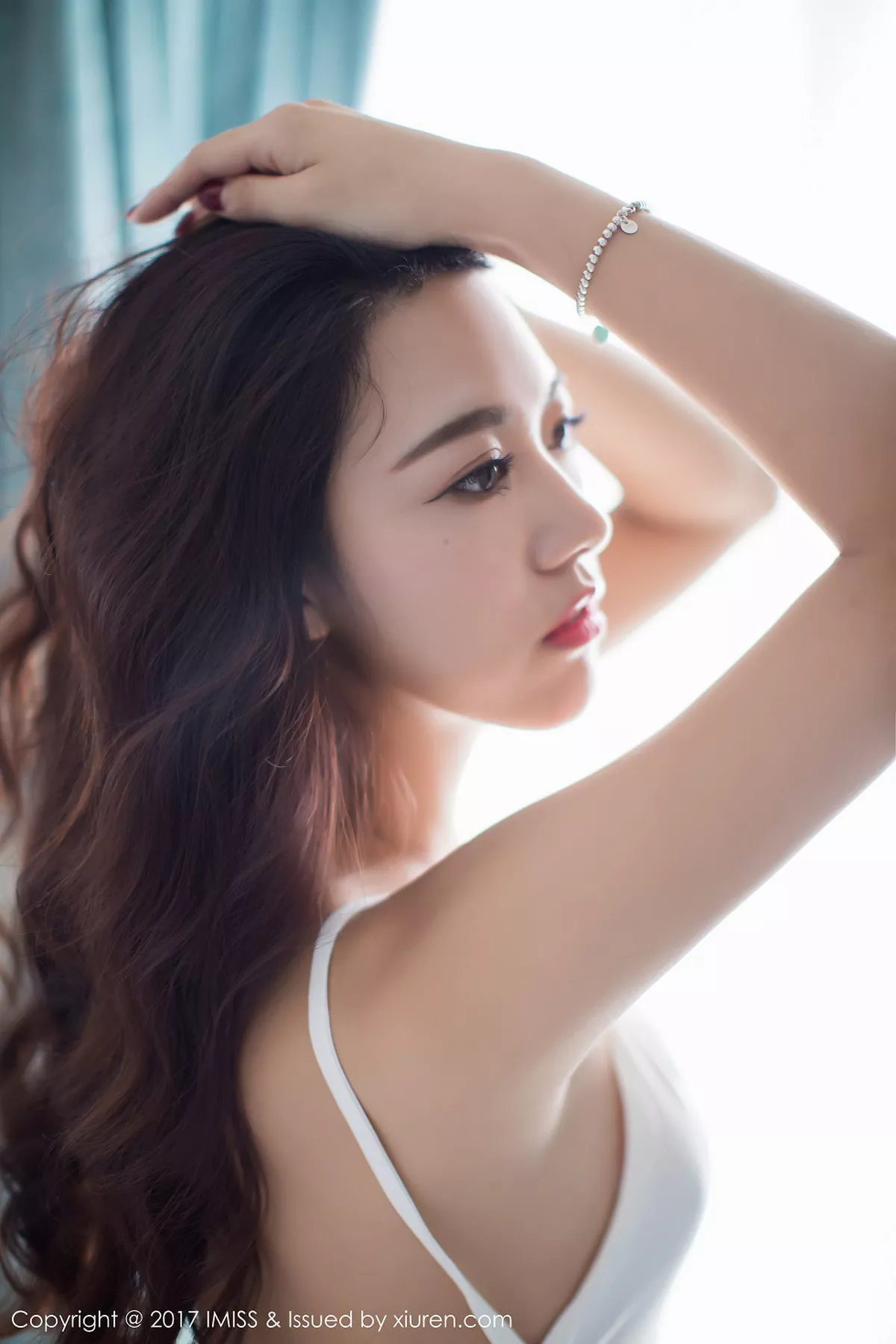 秀人集.com_[IMISS爱蜜社]Vol.174_新人嫩模嫣儿居家白色连身裙秀苗条身材婀娜多姿性感写真65P