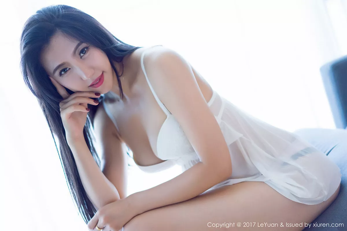 秀人集.com_[LeYuan星乐园]Vol.044_高挑美女大熙职场OL蒙面黑丝+浴室湿身完美诱惑写真47P