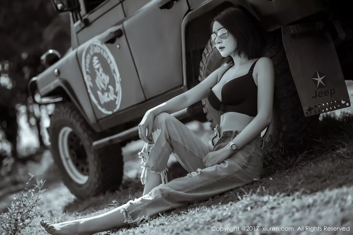 秀人集.com_[XiuRen秀人网]No.858_嫩模廿十海南三亚旅拍蓝天白云海边性感比基尼写真45P