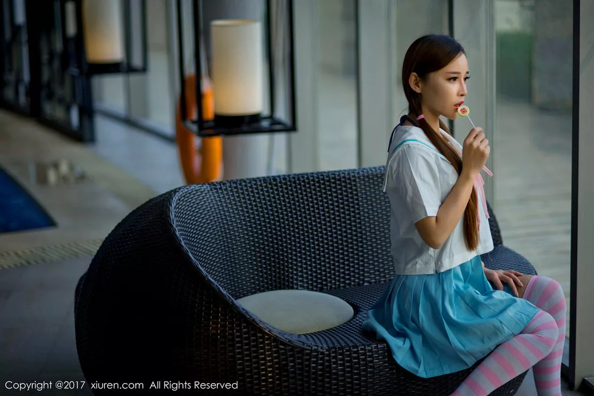 秀人集.com_[XiuRen秀人网]No.866_嫩模艾小青居家日系学生服+浴缸全裸泡泡浴火辣诱惑写真56P