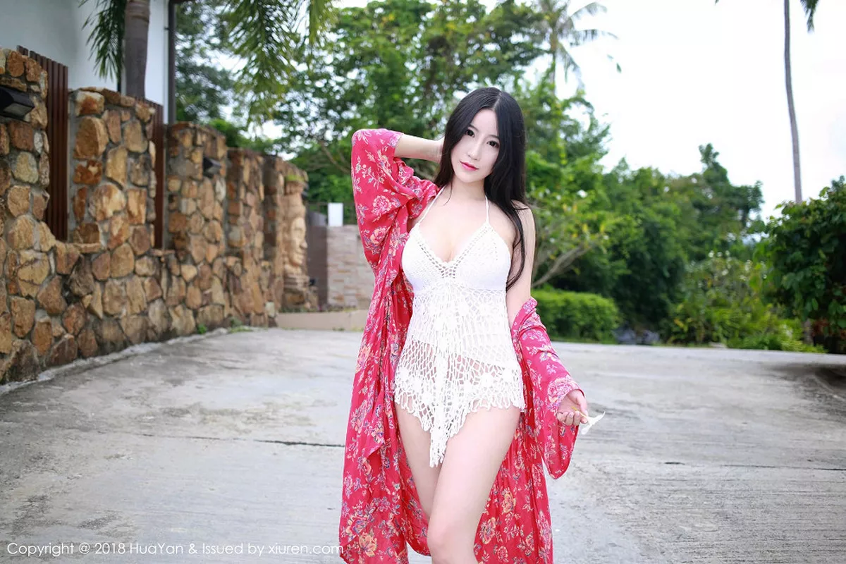 秀人集.com_[HuaYan花の颜]Vol.055_嫩模谢芷馨Sindy苏梅岛旅拍白色缕空吊带内衣完美诱惑写真40P