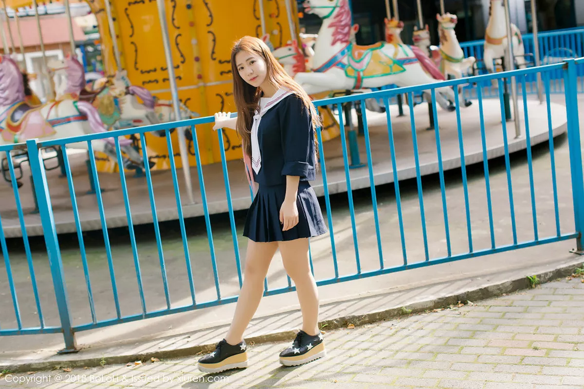 秀人集.com_[Tukmo兔几盟]Vol.107_嫩模董成丽清纯学生装游乐园外拍甜美笑容漂亮迷人写真42P