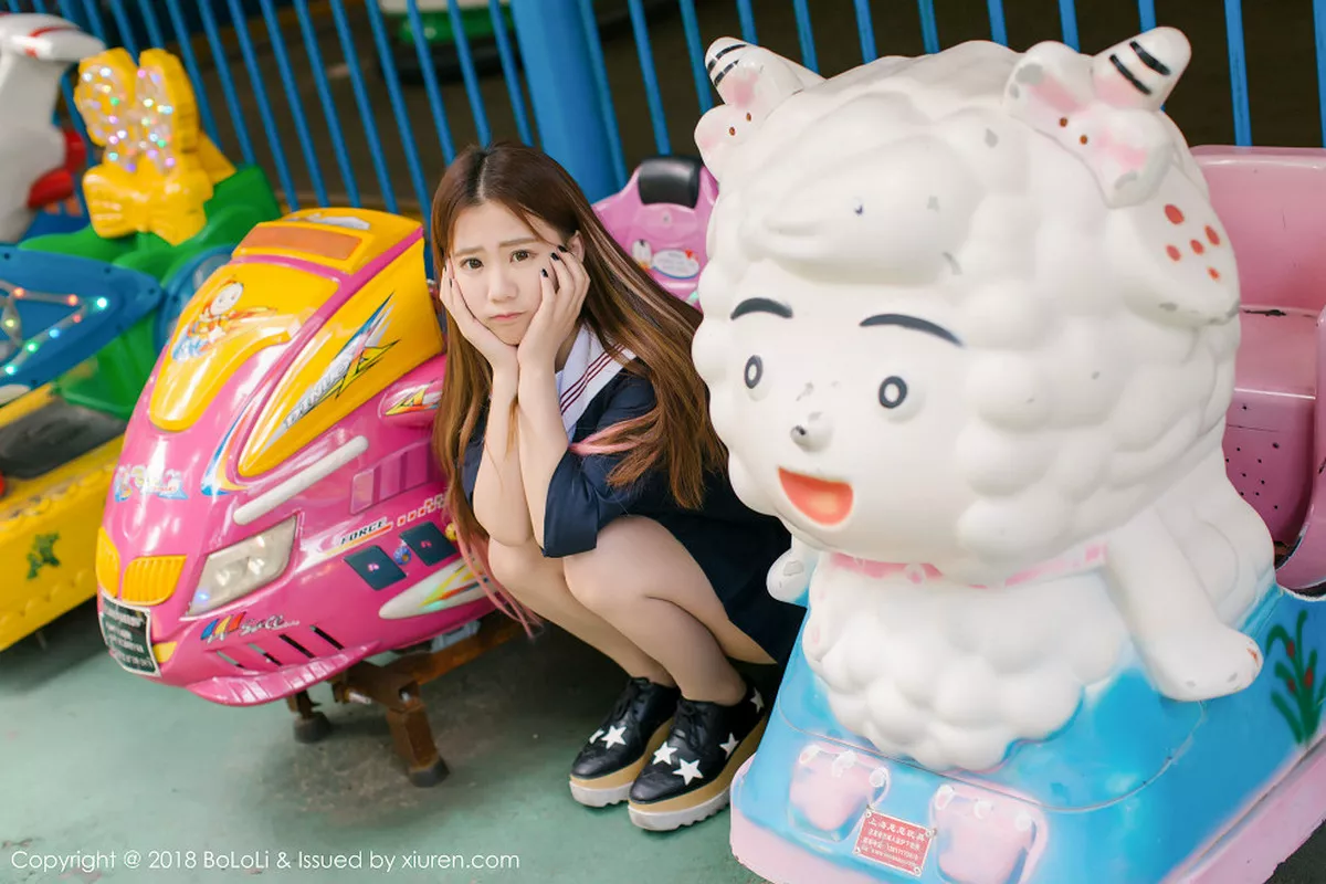 秀人集.com_[Tukmo兔几盟]Vol.107_嫩模董成丽清纯学生装游乐园外拍甜美笑容漂亮迷人写真42P