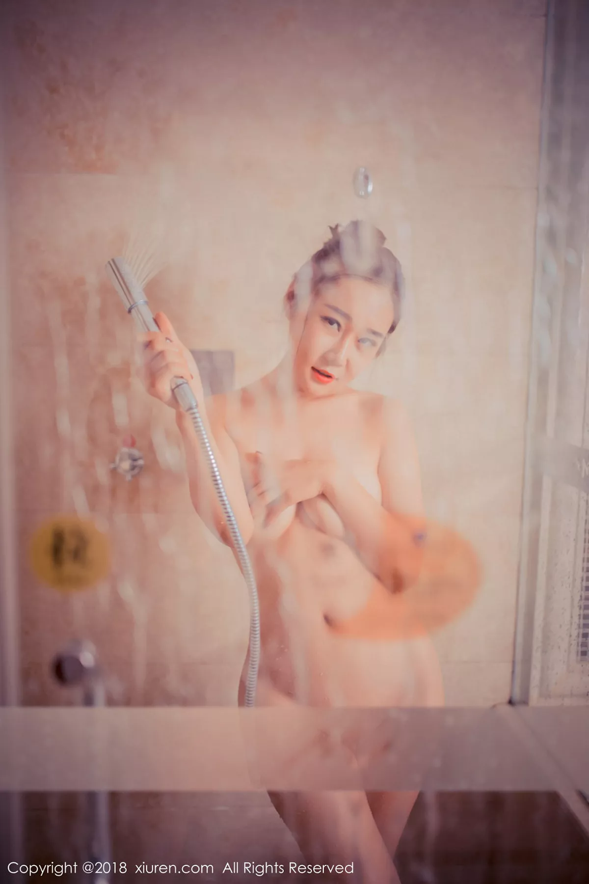 秀人集.com_[XiuRen秀人网]No.951_嫩模棉花糖candy浴室死库水全脱大尺度秀火辣胴体喷血诱惑写真64P