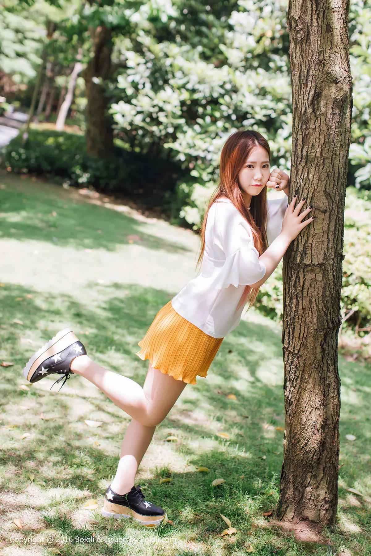 秀人集.com_[Tukmo兔几盟]Vol.109_清纯嫩模董成丽游乐园里白色短袖衫配黄色短裙清爽迷人写真40P