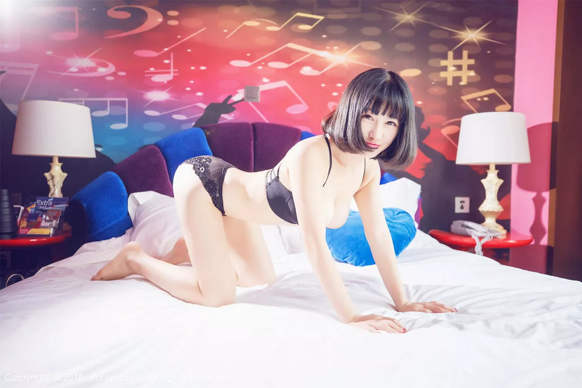 秀人集.com_[XiuRen秀人网]No.933_嫩模小探戈私房白色蕾丝内裤全裸上身傲人美乳极致诱惑写真67P