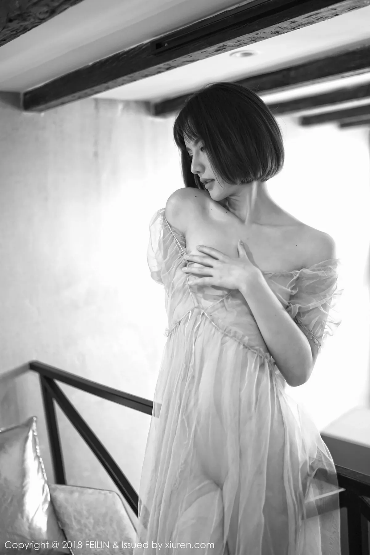 秀人集.com_[FeiLin嗲囡囡]Vol.134_嫩模就是阿朱啊性感黑白大片全裸秀美背撩人诱惑写真40P