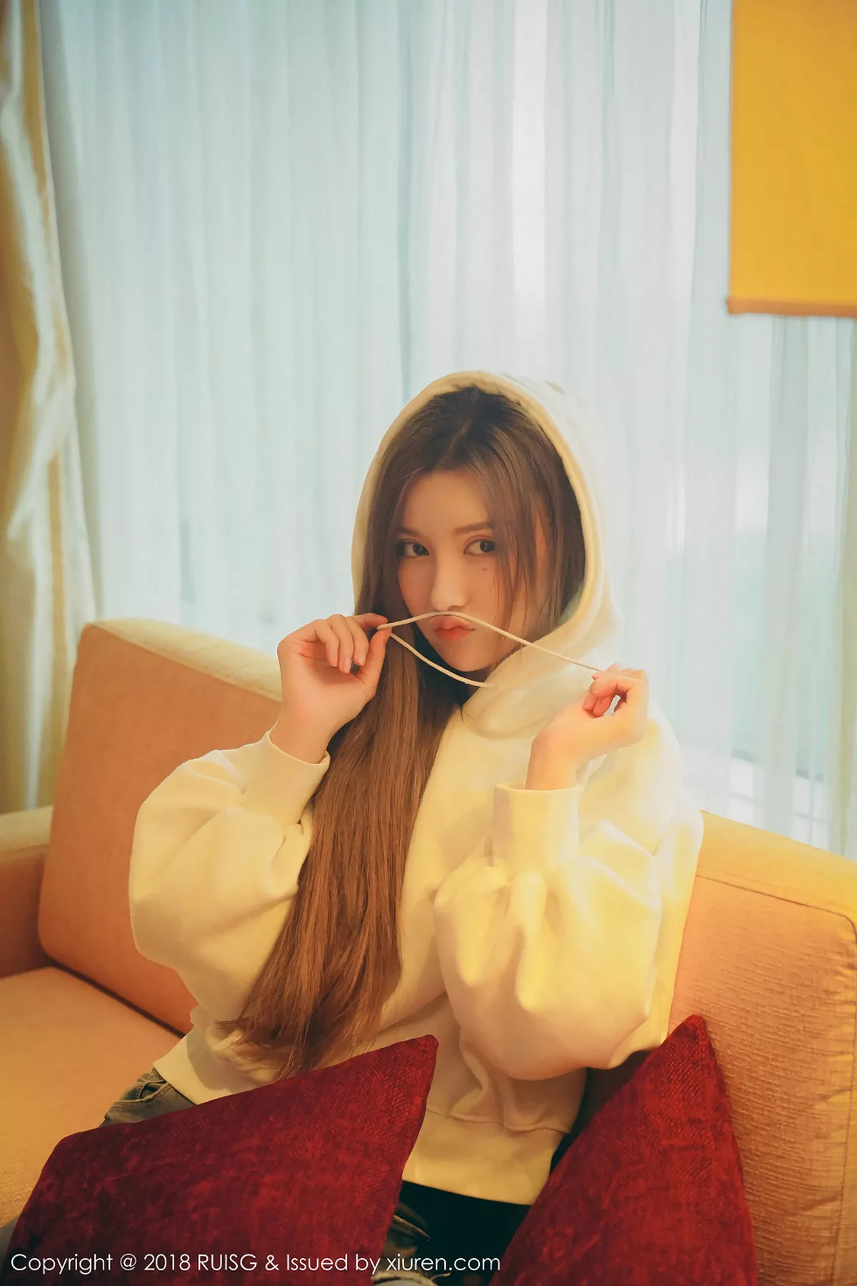 秀人集.com_[RUISG瑞丝馆]Vol.045_清纯小妞M梦baby柔情私房发布居家甜美迷人清爽写真40P