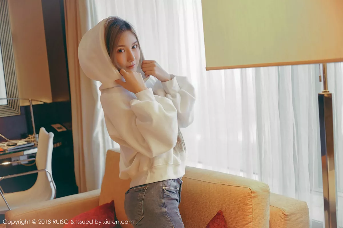 秀人集.com_[RUISG瑞丝馆]Vol.045_清纯小妞M梦baby柔情私房发布居家甜美迷人清爽写真40P