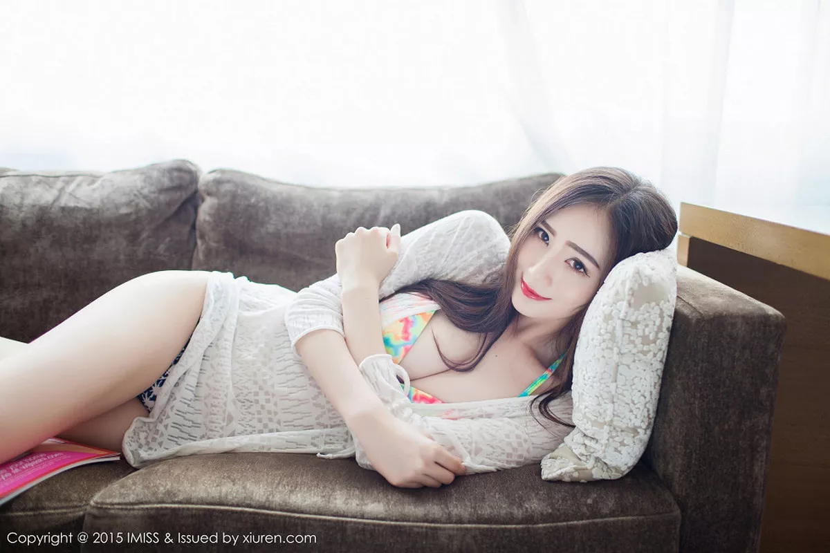 秀人集.com_[IMISS爱蜜社]Vol.021_嫩模SISY思普吉岛旅拍性感内衣傲人豪乳白嫩肌肤写真53P