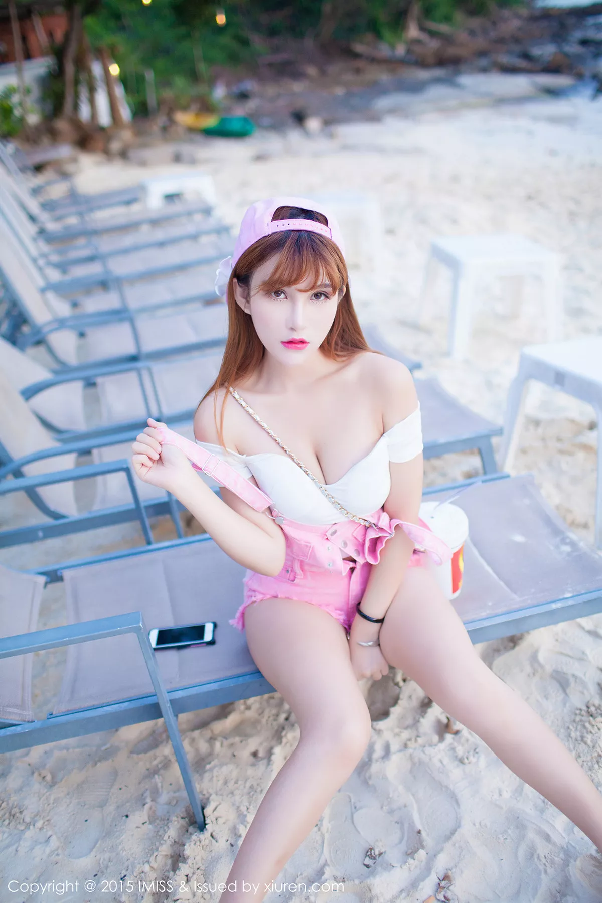 秀人集.com_[IMISS爱蜜社]Vol.039_嫩模LalaBaby啦啦普吉岛旅拍粉红齐逼牛仔短裤写真55P