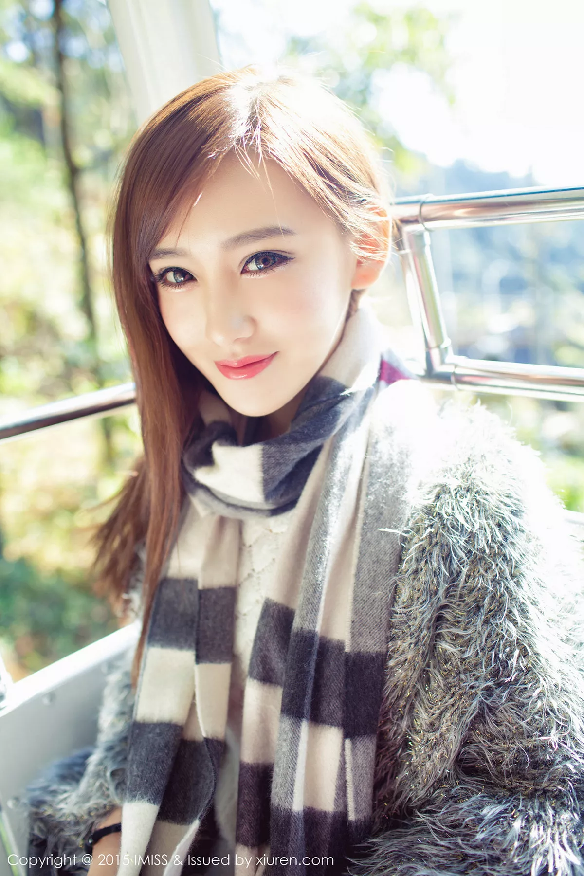 秀人集.com_[IMISS爱蜜社]Vol.040_嫩模李玉洁Daisy大别山薄刀峰旅拍完美身材性感写真57P