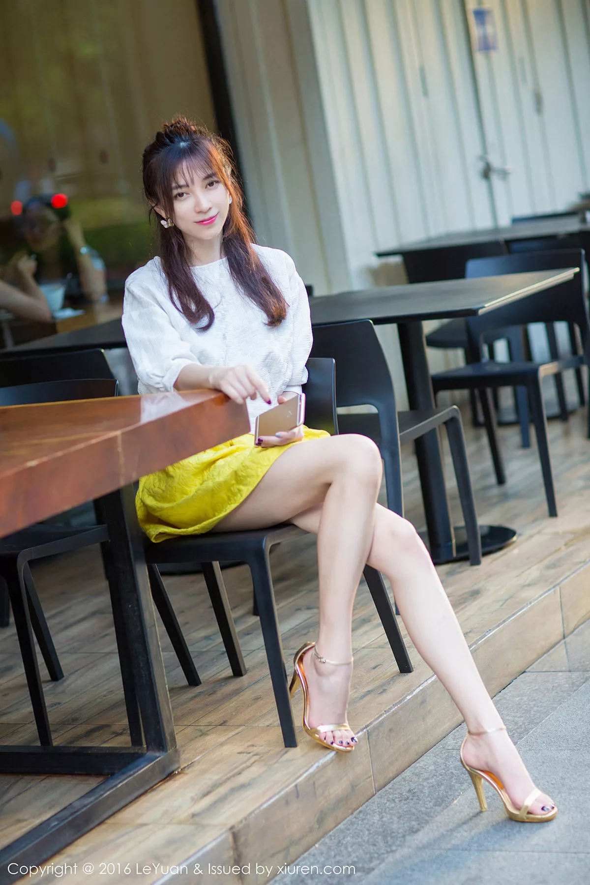 秀人集.com_[LeYuan星乐园]Vol.006_嫩模楚琪kiki清新服饰白嫩美长腿性感写真50P