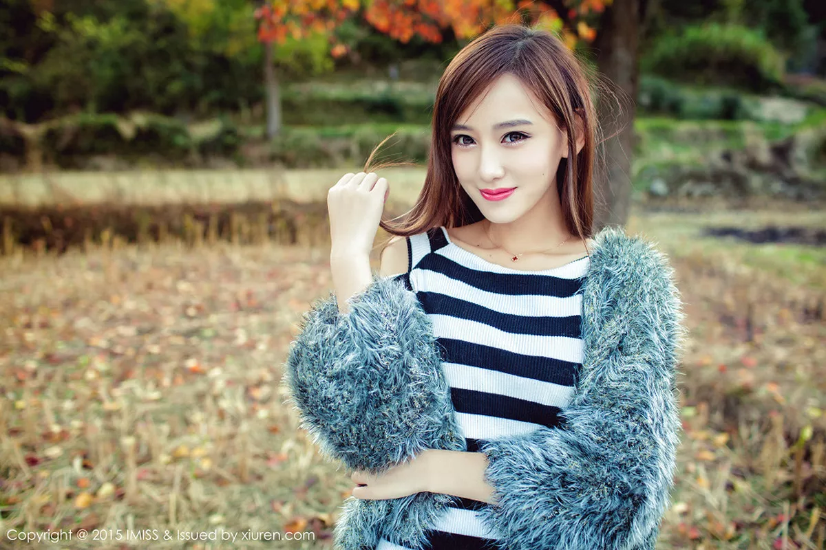 秀人集.com_[IMISS爱蜜社]Vol.040_嫩模李玉洁Daisy大别山薄刀峰旅拍完美身材性感写真57P