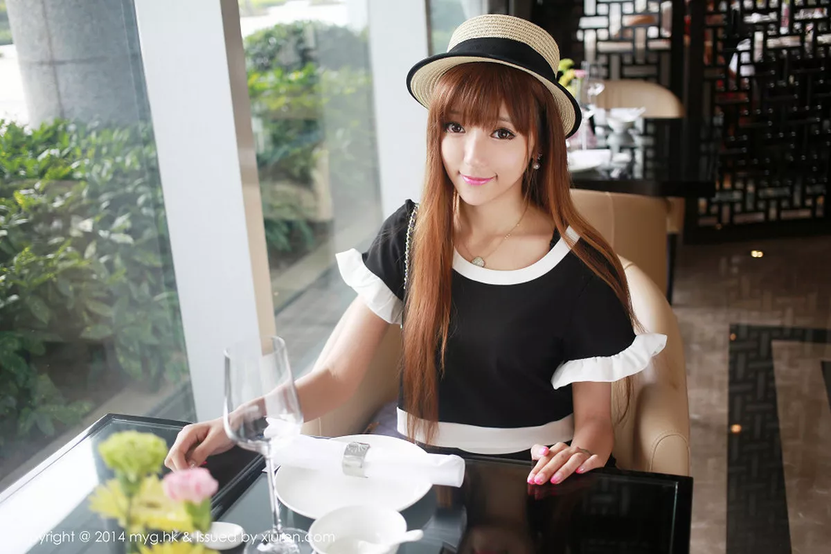 秀人集.com_[MyGirl美媛馆]Vol.038_嫩模王馨瑶yanni同程旅游专辑清爽唯美性感写真72P