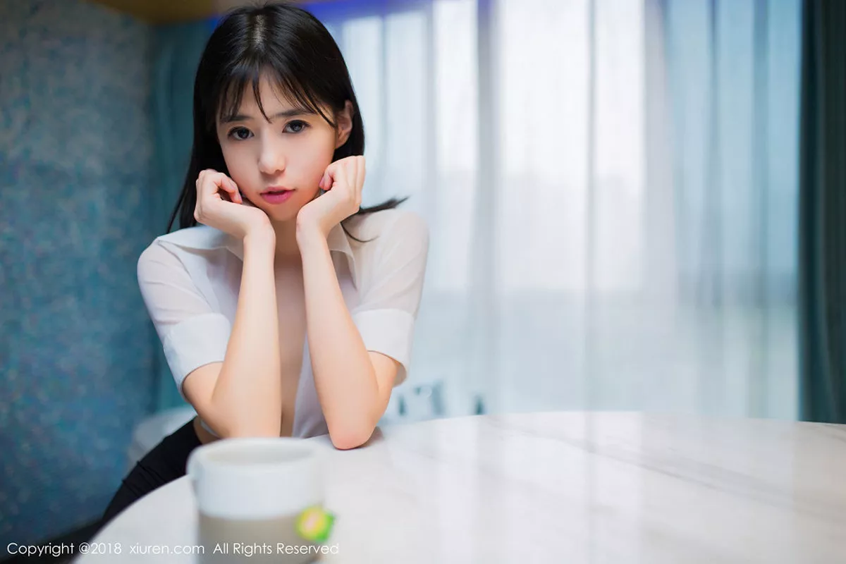 秀人集.com_[XiuRen秀人网]No.1014_嫩模艾栗栗性感小秘书黑色包臀短裙配黑色丝袜诱惑写真46P