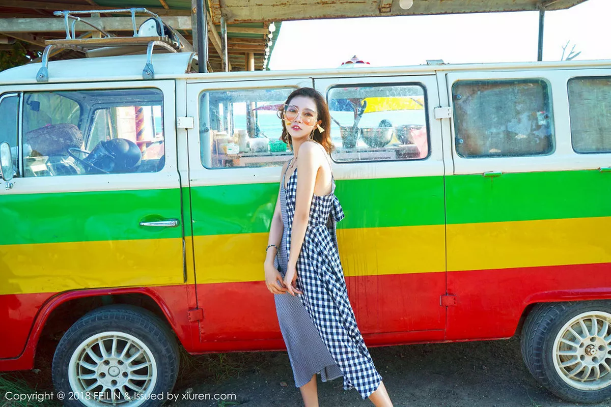 秀人集.com_[FeiLin嗲囡囡]Vol.142_嫩模冯木木LRIS班塔延岛旅拍海边清新吊带连身裙写真46P