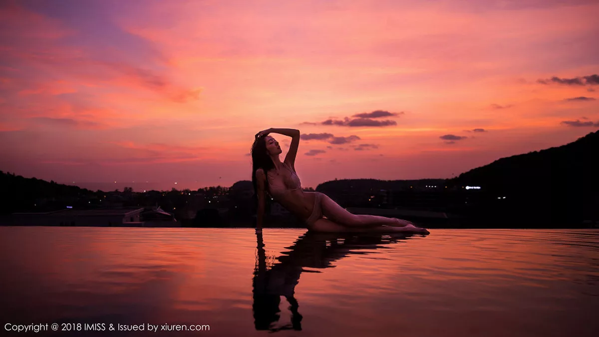 秀人集.com_[IMISS爱蜜社]Vol.241_嫩模小热巴吉普岛旅拍泳池边性感白色比基尼完美诱惑写真51P