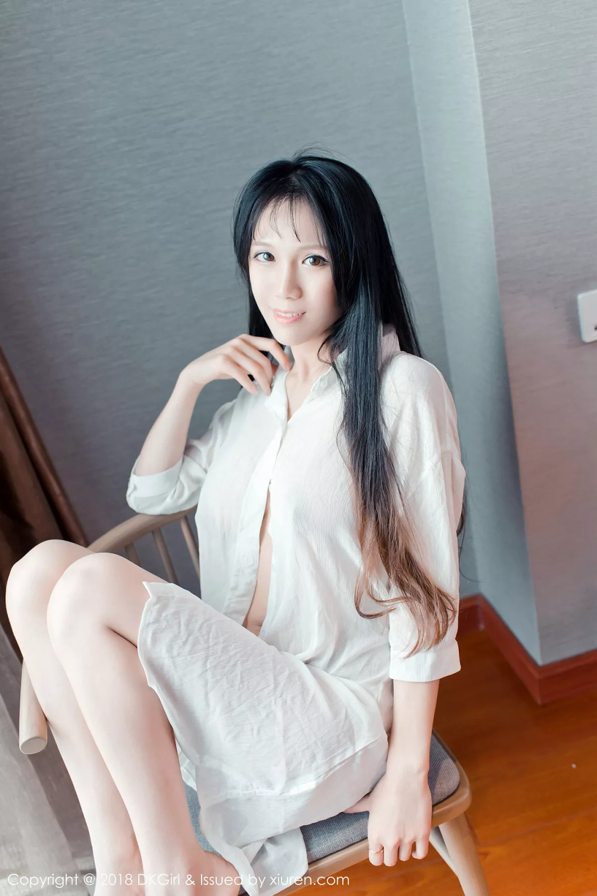 秀人集.com_[DKGirl御女郎]Vol.070_嫩模李可可性感白衬衣+红色围巾真空秀傲人豪乳诱惑写真48P