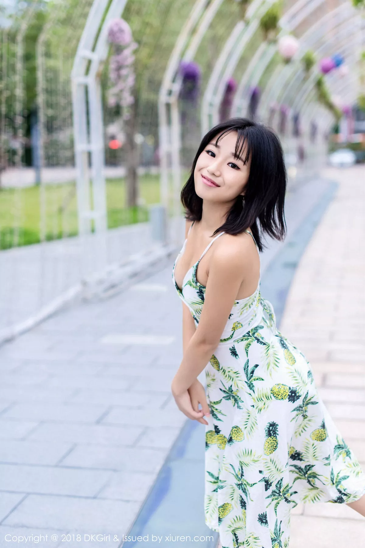 秀人集.com_[DKGirl御女郎]Vol.071_嫩模仓井优香户外粉色薄纱衣敞开真空露美乳撩人诱惑写真49P