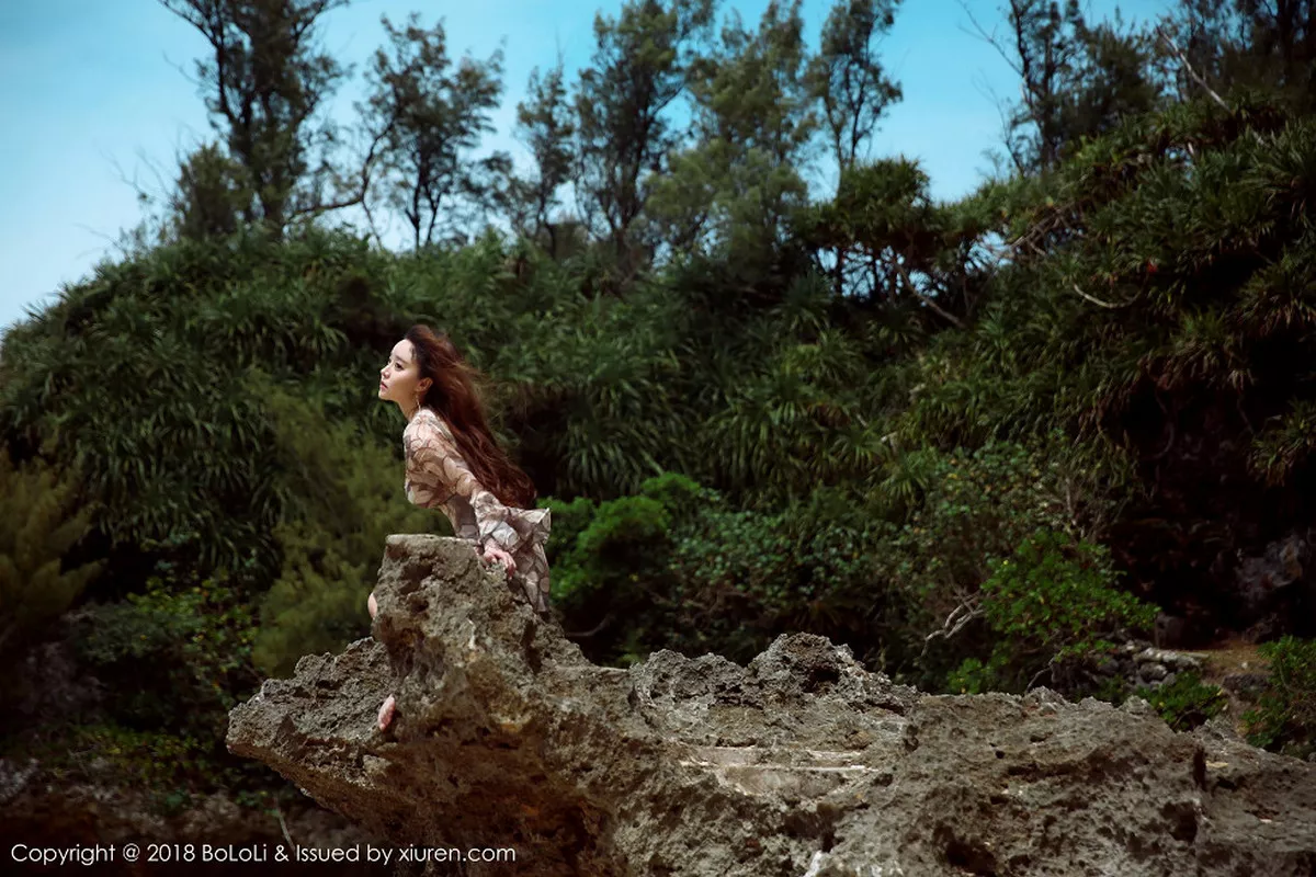 秀人集.com_[BoLoli波萝社]Vol.120_女神柳侑绮Sevenbaby夏日海边性感白色连身裙湿身诱惑写真45P