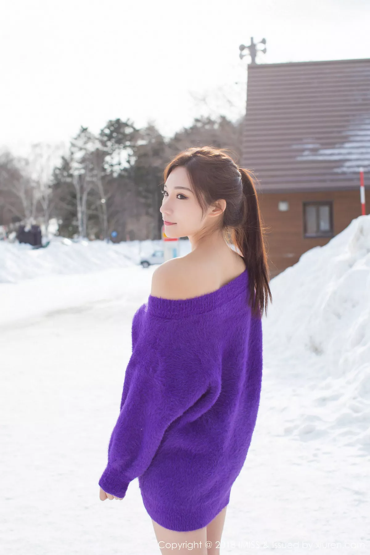 秀人集.com_[IMISS爱蜜社]Vol.261_女神小狐狸Sica北海道旅拍居家大床上性感内衣完美诱惑写真34P