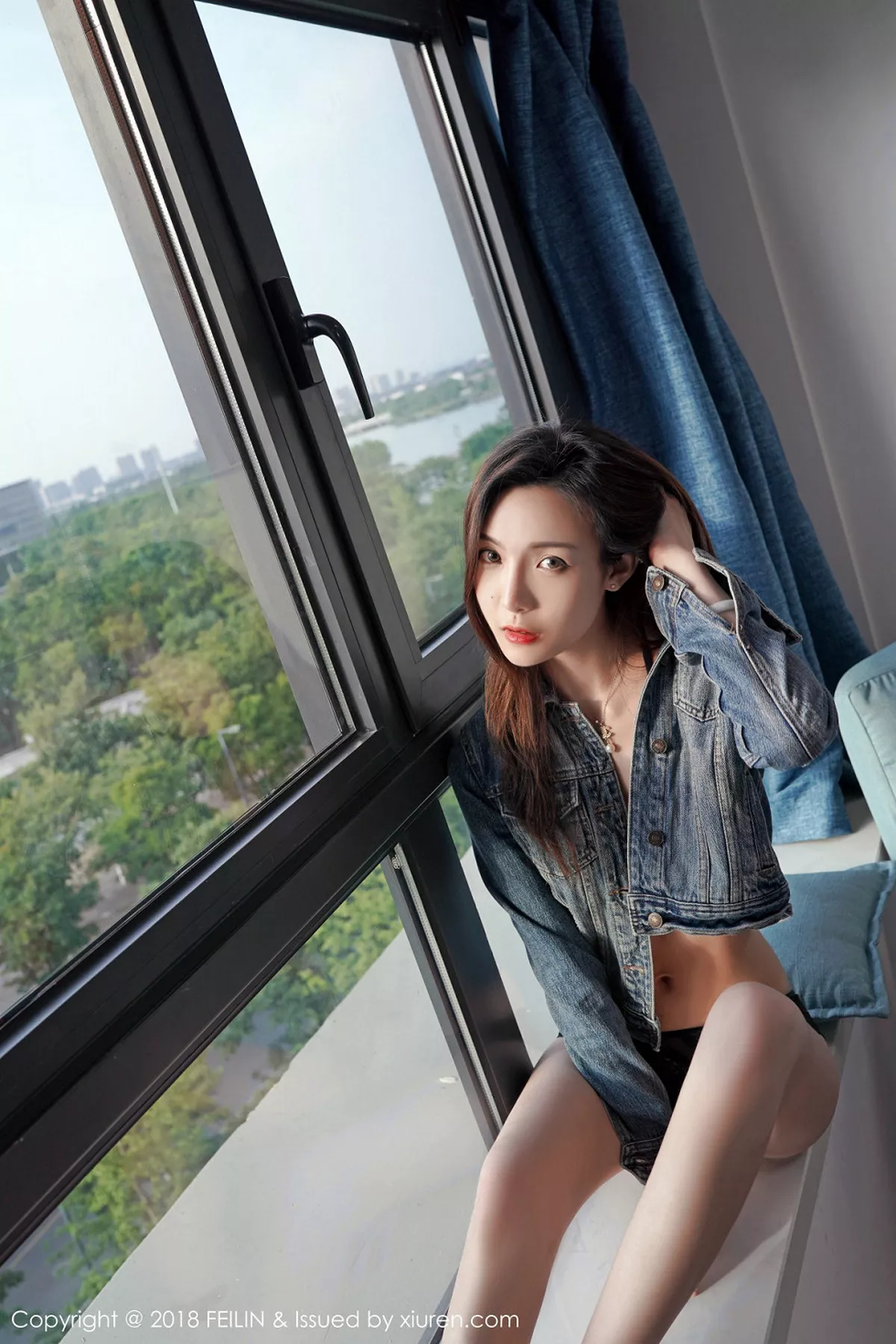 秀人集.com_[FeiLin嗲囡囡]Vol.147_美女主播Hana妹半脱牛仔衣性感黑色蕾丝内衣诱惑写真40P