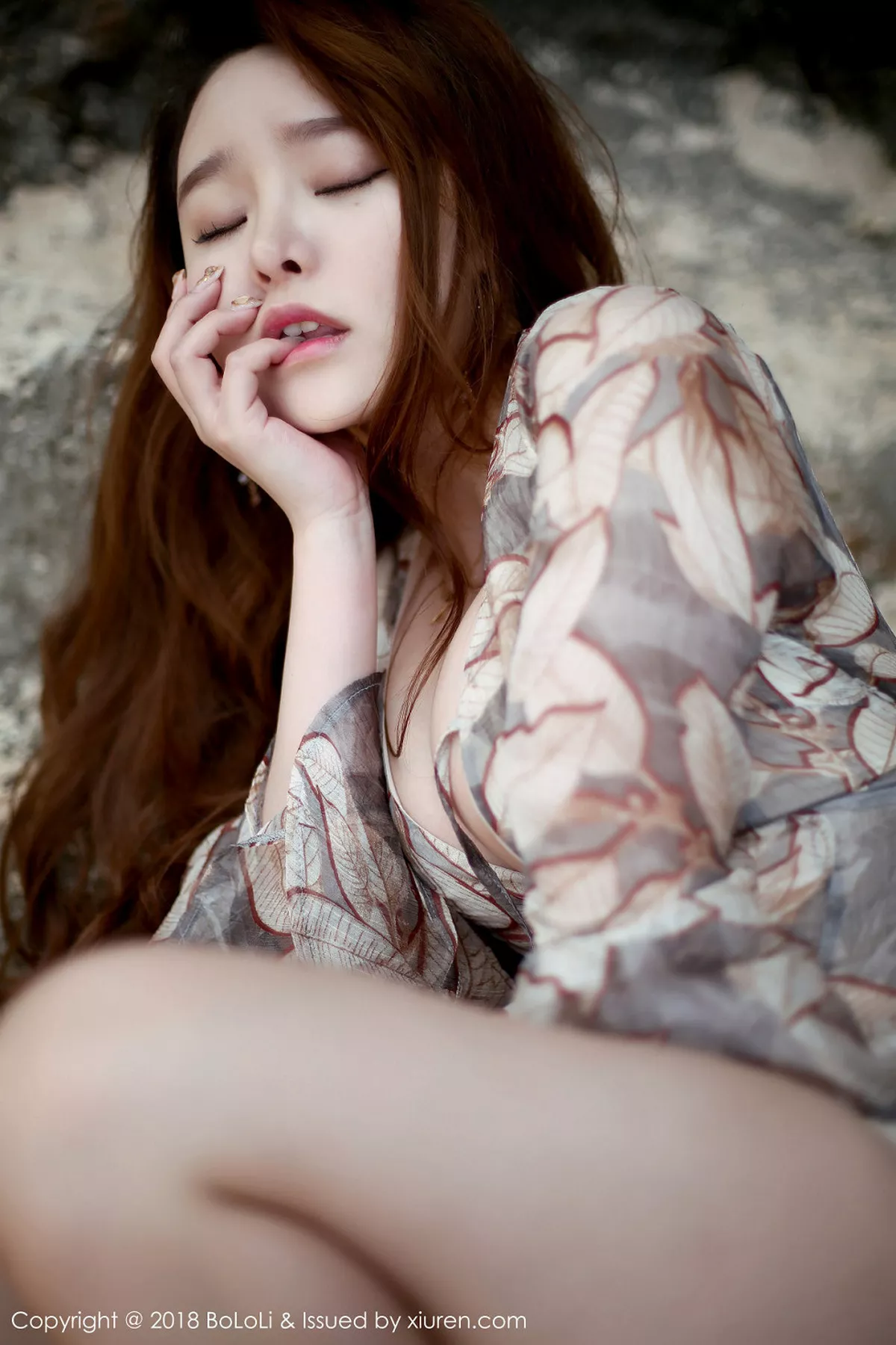 秀人集.com_[BoLoli波萝社]Vol.120_女神柳侑绮Sevenbaby夏日海边性感白色连身裙湿身诱惑写真45P