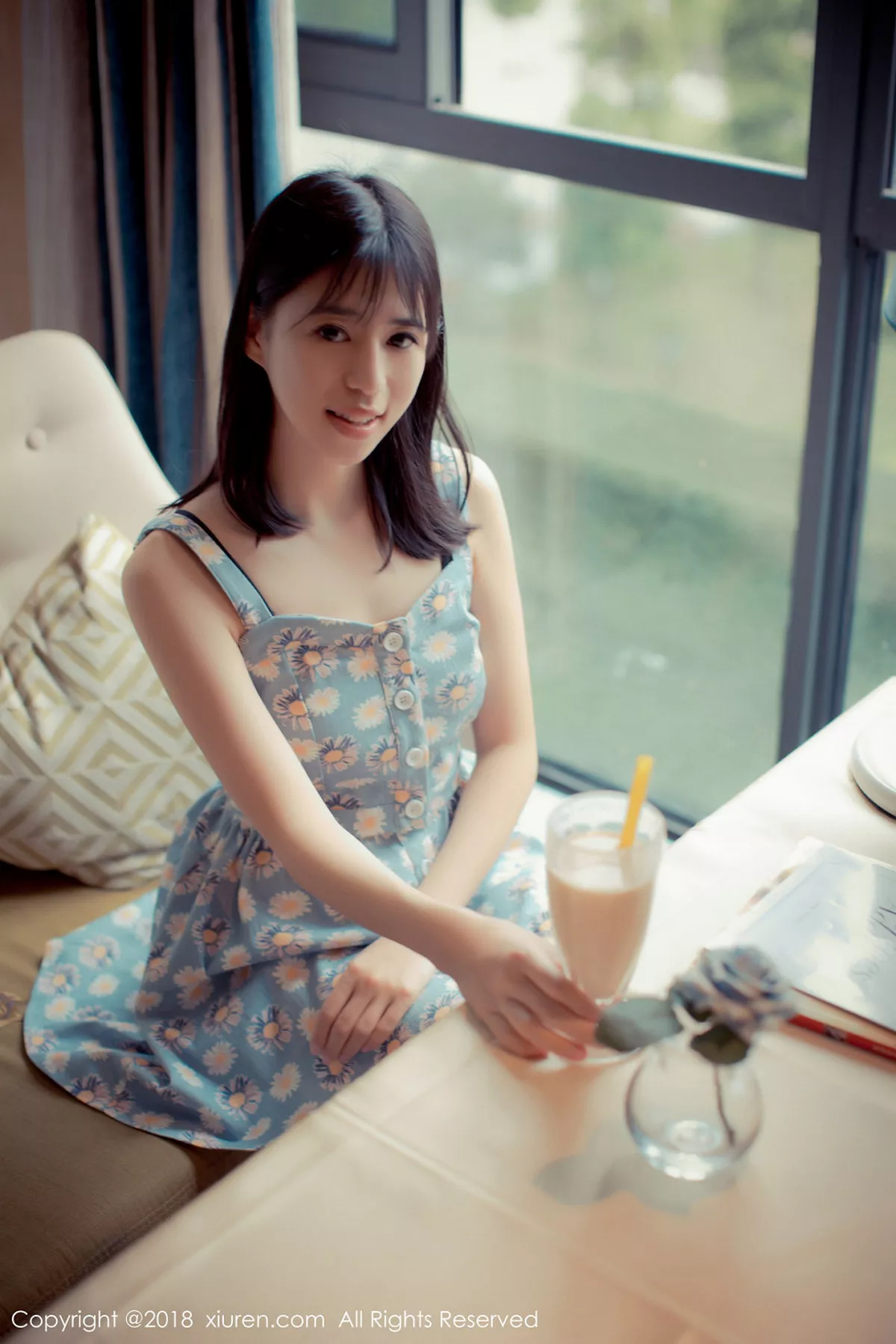 秀人集.com_[XiuRen秀人网]No.1057_嫩模艾栗栗居家床上黑色蕾丝内衣灯光下撩人诱惑写真48P