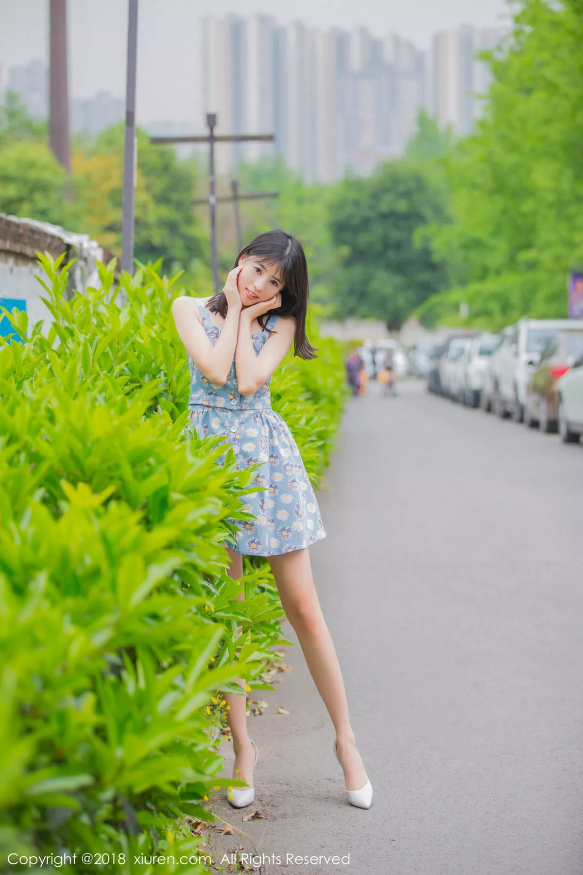 秀人集.com_[XiuRen秀人网]No.1094_嫩模艾栗栗性感学生制服半脱黑色蕾丝内衣秀美胸迷人写真50P