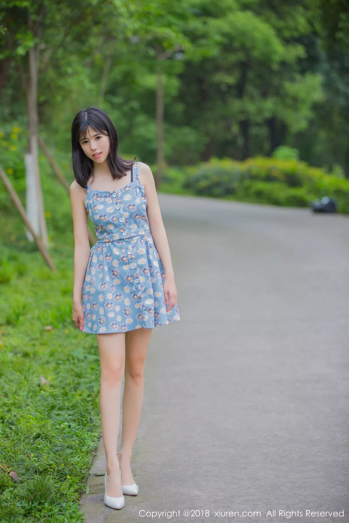 秀人集.com_[XiuRen秀人网]No.1094_嫩模艾栗栗性感学生制服半脱黑色蕾丝内衣秀美胸迷人写真50P