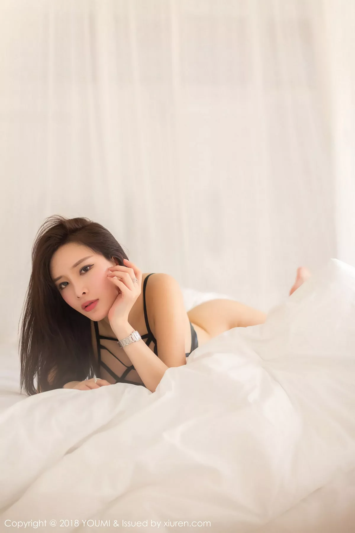 秀人集.com_[YouMi尤蜜荟]Vol.192_女神奶瓶土肥圆巴厘岛旅拍泳池里半脱泳衣秀豪乳翘臀诱惑写真47P