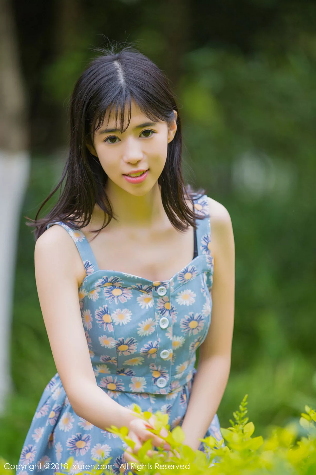 秀人集.com_[XiuRen秀人网]No.1094_嫩模艾栗栗性感学生制服半脱黑色蕾丝内衣秀美胸迷人写真50P