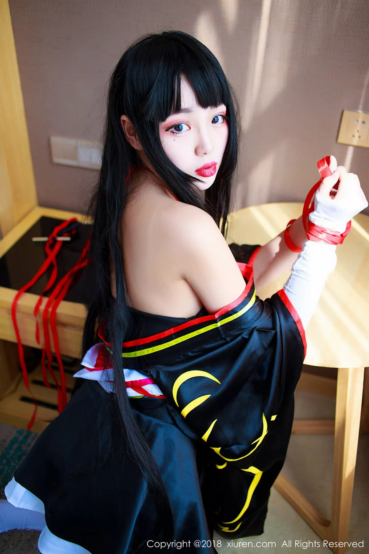 秀人集.com_[XiuRen秀人网]No.1118_嫩模米粒米粒私房COS露豪乳红色血滴子遮点极致诱惑写真50P