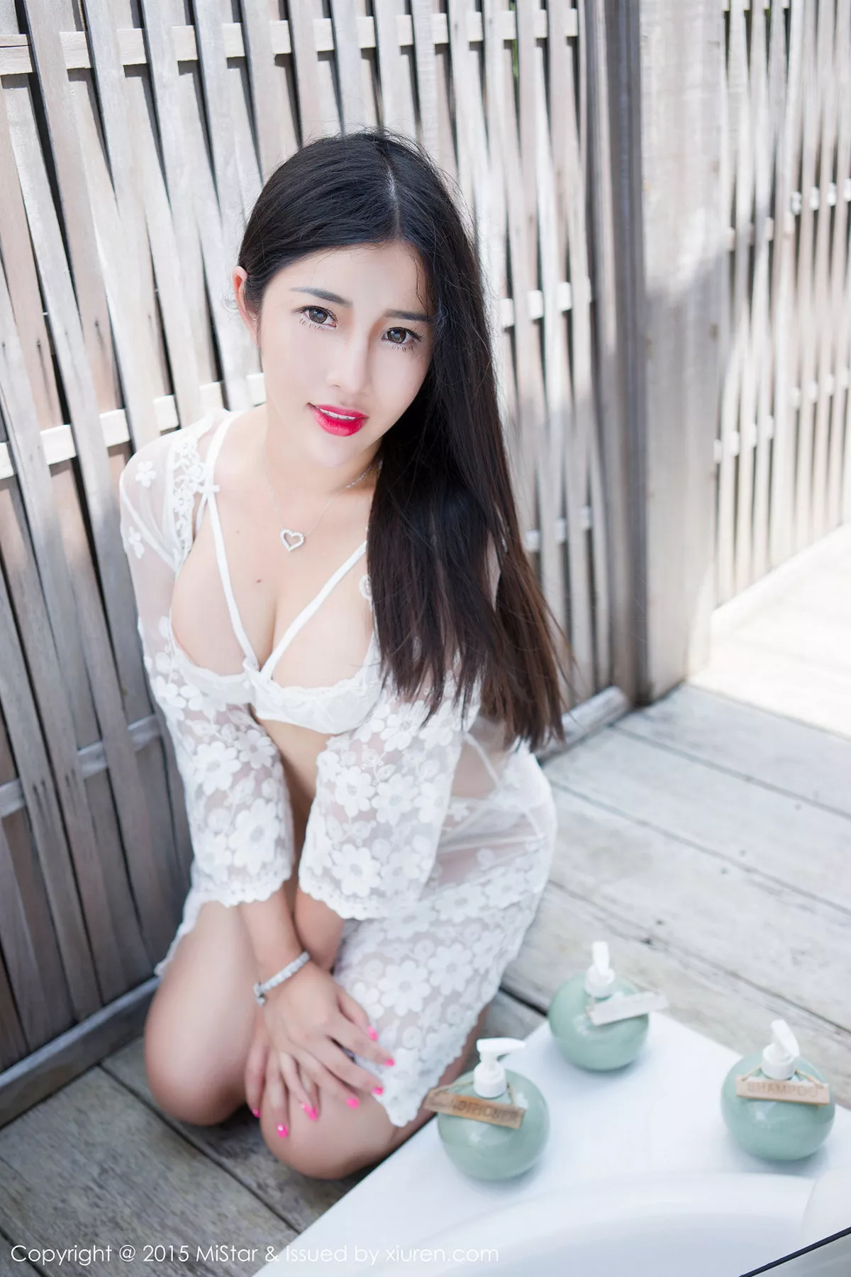 秀人集.com_[MiStar魅妍社]Vol.041_嫩模嘉嘉Tiffany普吉岛旅拍完美身材性感红唇写真50P