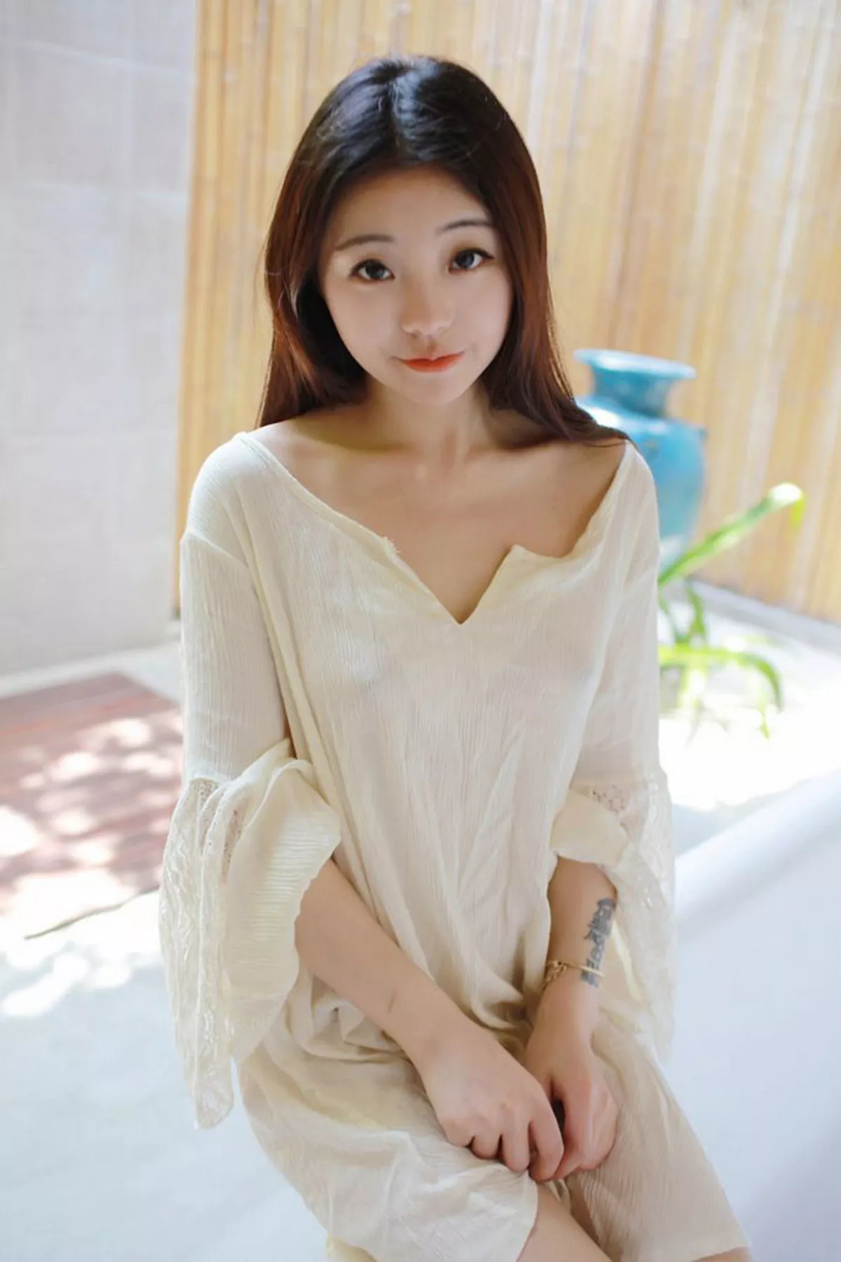 秀人集.com_[MFStar模范学院]Vol.072_嫩模佘贝拉bella马尔代夫旅拍浴室里湿身诱惑秀美乳53P