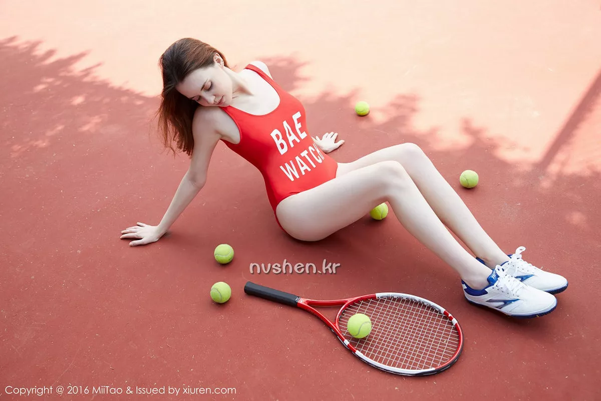 秀人集.com_[MiiTao蜜桃社]Vol.032_乌克兰嫩模Rola运动场上的性感尤物完美身材迷人写真65P